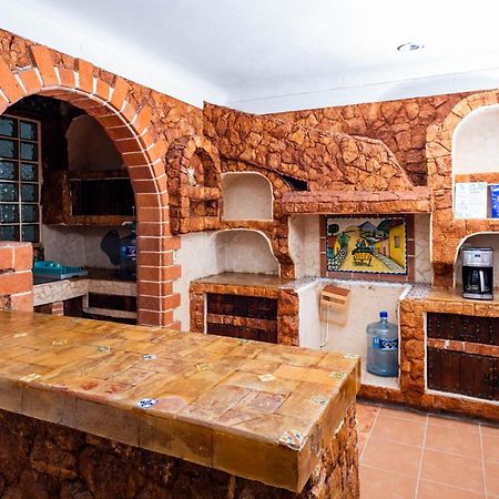Vica Guest House Con Piscina En La Entrada De La Zona Hotelera Cancún Eksteriør bilde