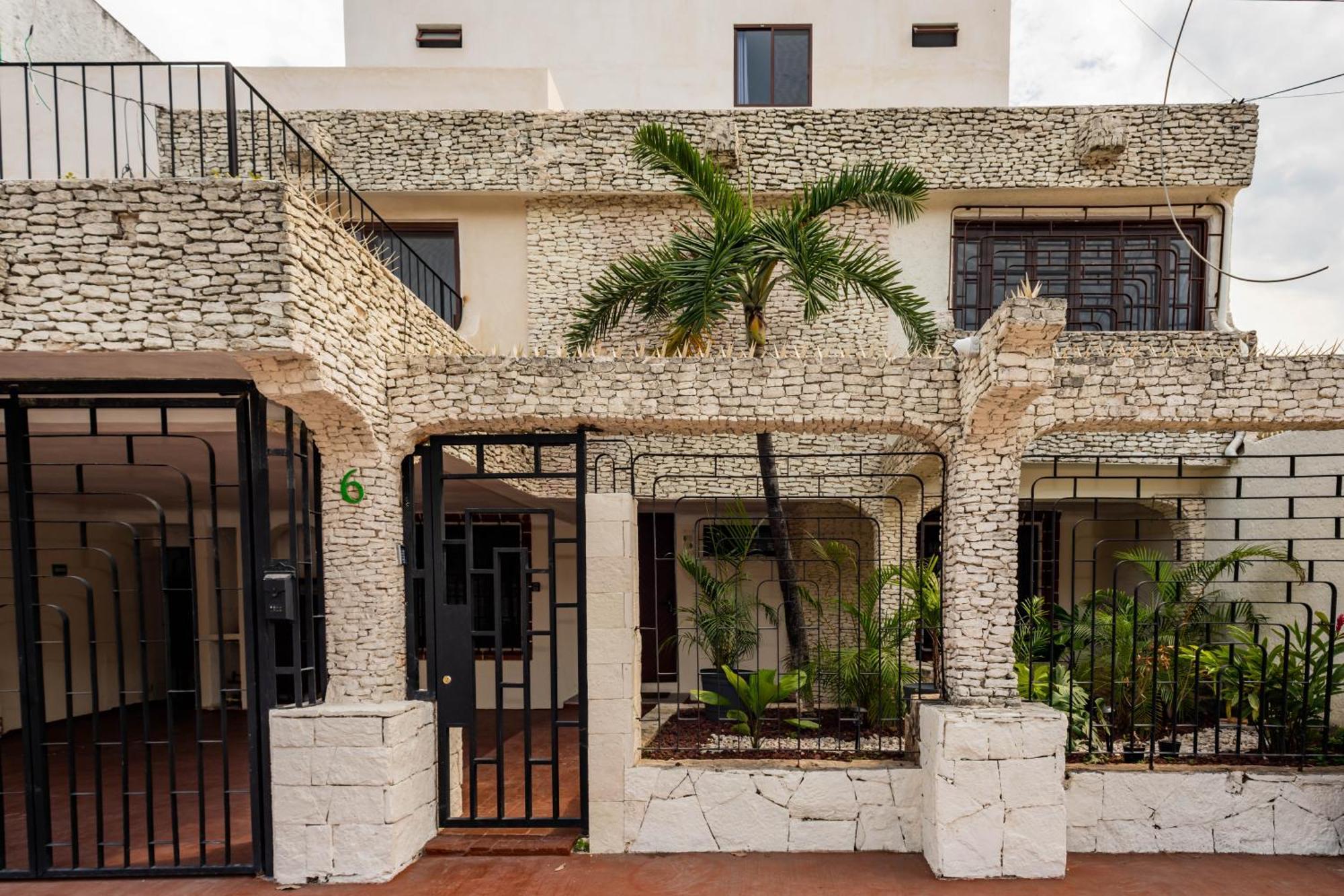 Vica Guest House Con Piscina En La Entrada De La Zona Hotelera Cancún Eksteriør bilde
