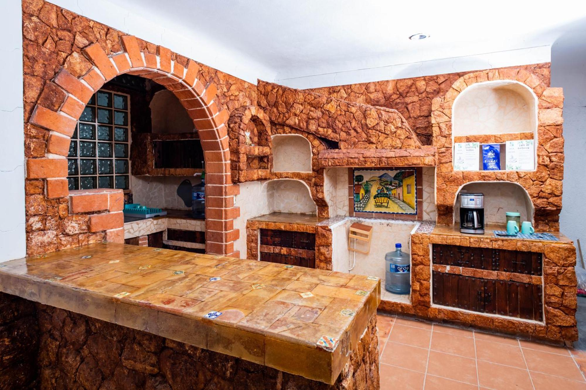 Vica Guest House Con Piscina En La Entrada De La Zona Hotelera Cancún Eksteriør bilde