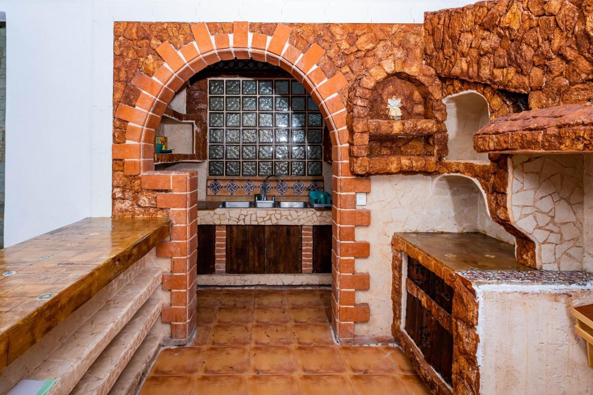 Vica Guest House Con Piscina En La Entrada De La Zona Hotelera Cancún Eksteriør bilde